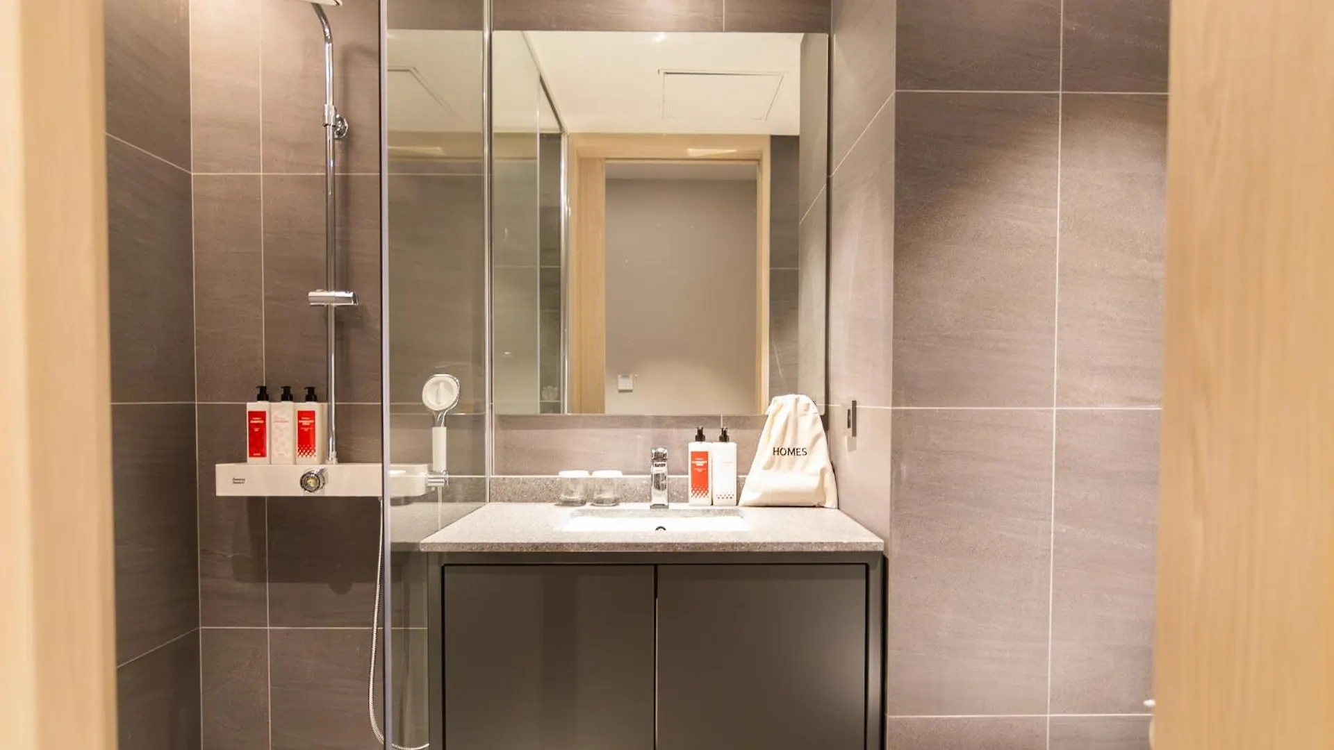 Homes Red Myeongdong ソウル特別市 ホテル