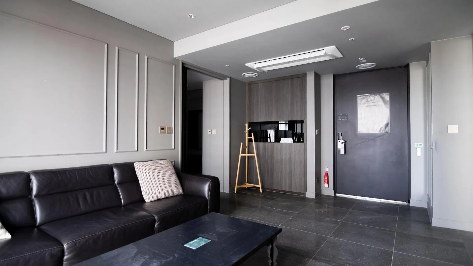 Homes Red Myeongdong ソウル特別市 4*,  韓国